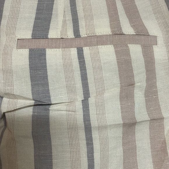 Express size 18 high rise midi white with multicolor stripes and tie 3” shorts - Picture 6 of 9